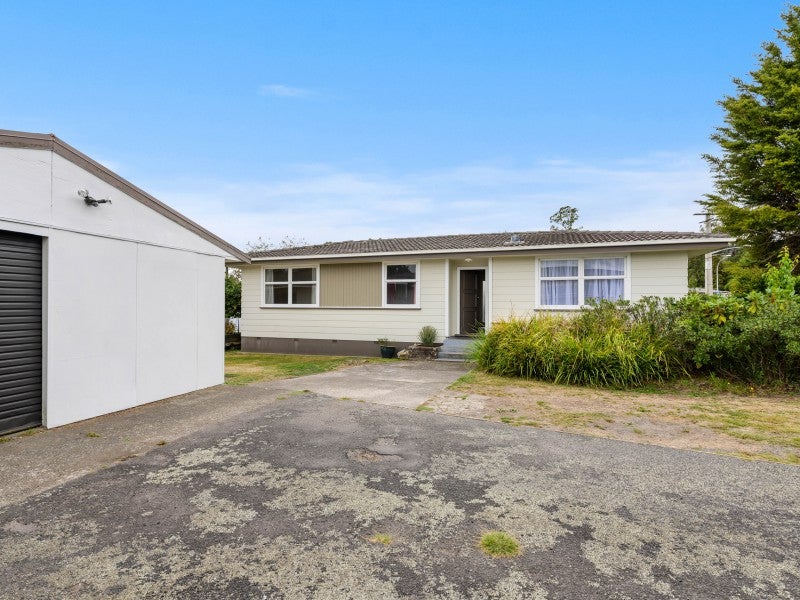 46 McKee Avenue, Fenton Park, Rotorua - Carousel 1