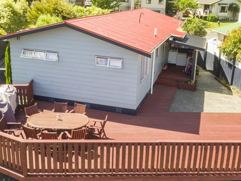 88 Gillespies Road, Birchville, Upper Hutt - Carousel 1