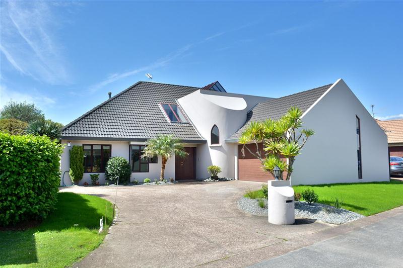 28 Windsong Court, Northpark, Auckland - Carousel 1
