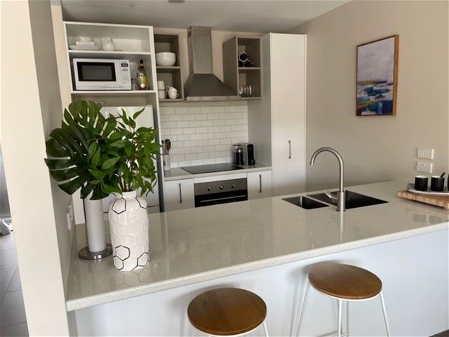 7/14 Fields Parade, Oteha, Auckland - Carousel 2