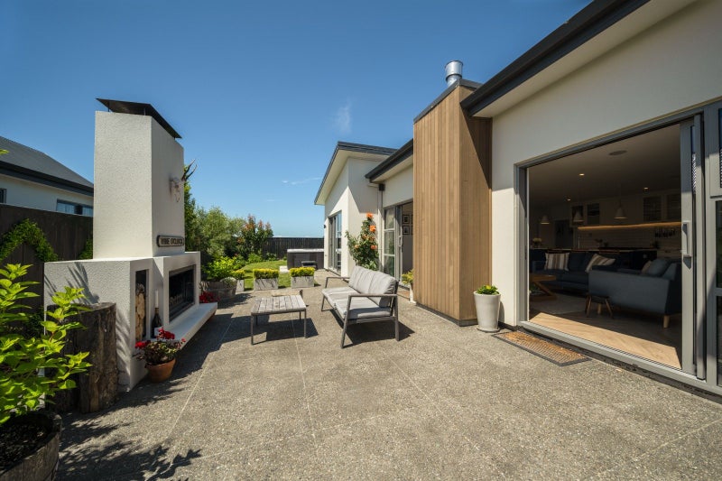 4 Whitehall Drive, Springlands, Blenheim - Carousel 1