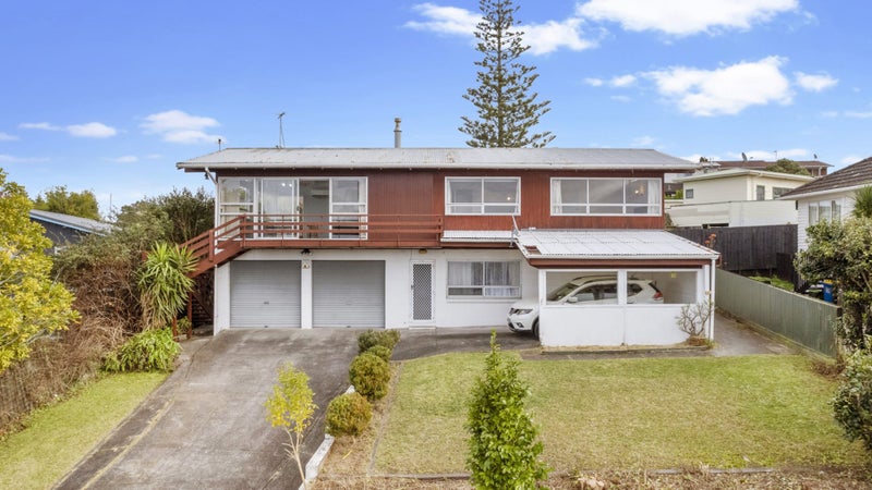 3 Hartley Terrace, Massey, Auckland - Carousel 1