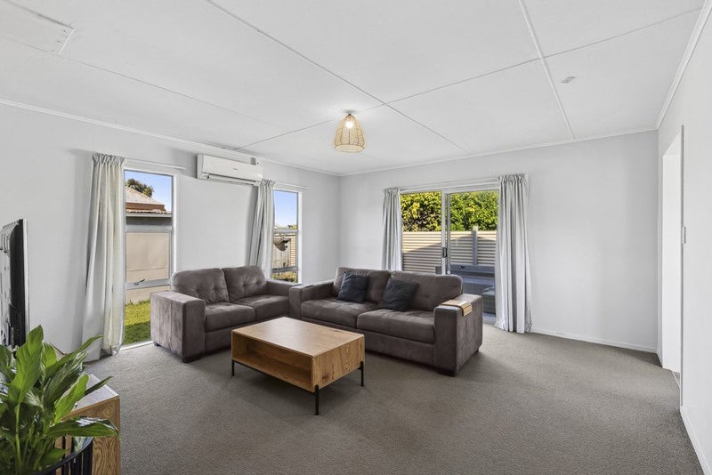 2/110 Parkers Road, Tahunanui, Nelson - Carousel 2