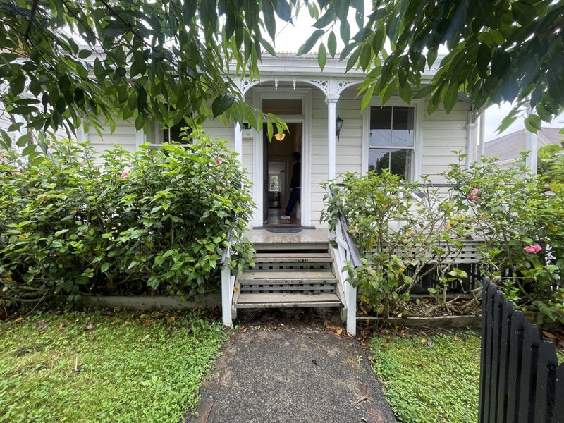 64 Virginia Avenue West, Eden Terrace, Auckland - Carousel 2