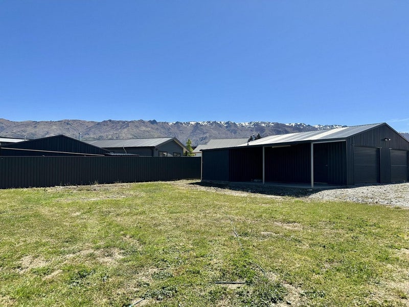 3 Ethereal Crescent, Mount Pisa - Carousel 2