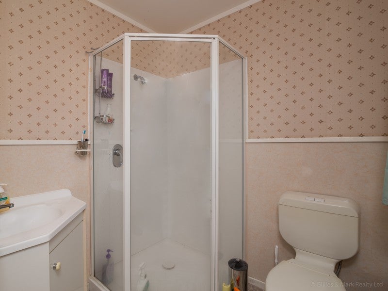 1070 Fergusson Drive, Clouston Park, Upper Hutt - Carousel 18