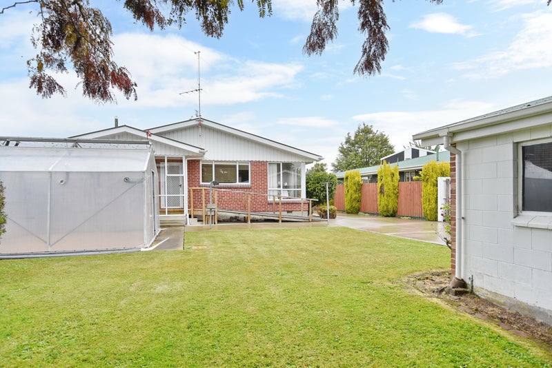 16 Sandringham Place, Bryndwr, Christchurch - Carousel 18