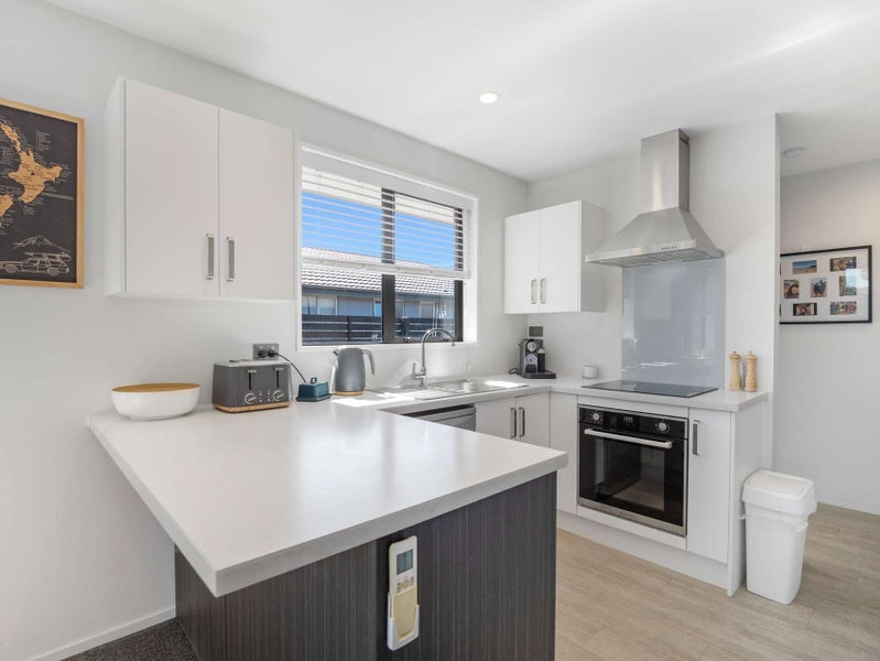 2/96 Palmers Road, New Brighton, Christchurch - Carousel 2