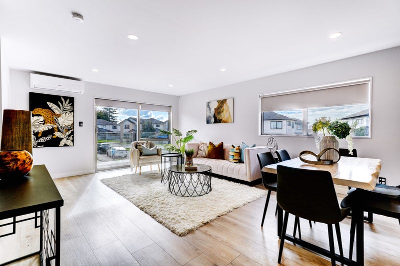 2 Meritage Lane, Te Atatu South, Auckland - Carousel 2