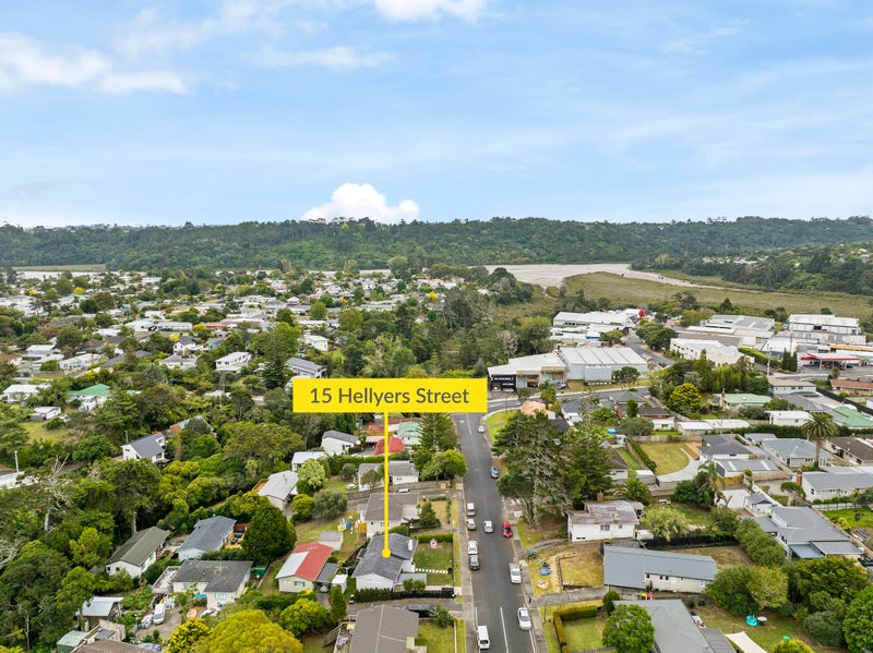 1/15 Hellyers Street, Birkdale, Auckland - Carousel 25