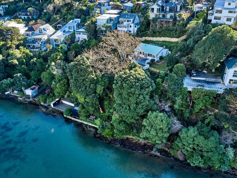 28 Seaview Road, Paremata, Porirua - Carousel 2