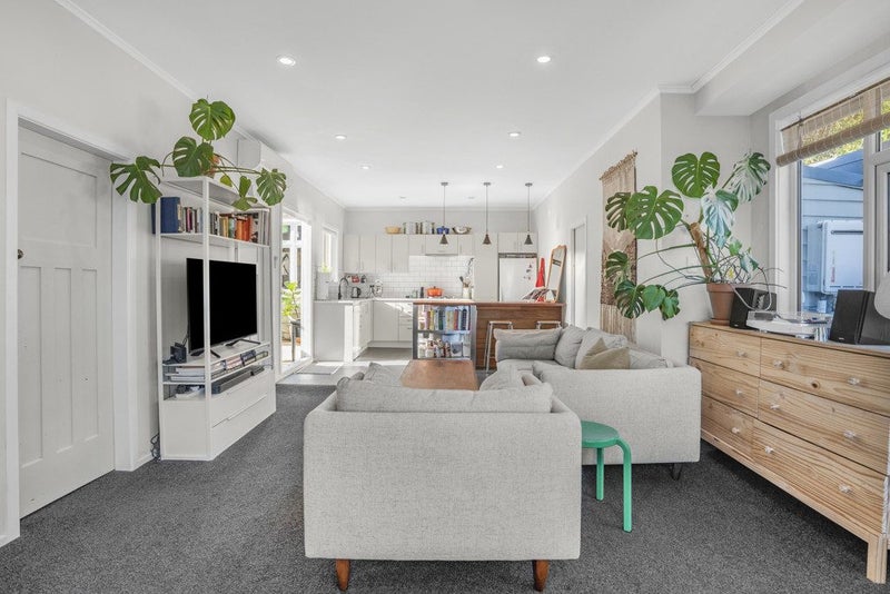 231 Muritai Road, Eastbourne, Lower Hutt - Carousel 1