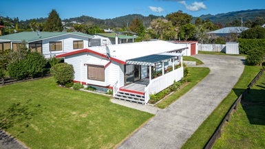 11 Kauri Place, Tairua, Tairua - Carousel 1
