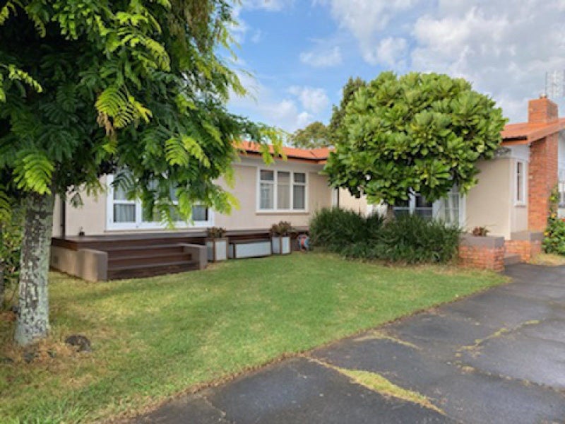 15 Fraser Road, Papatoetoe, Auckland - Carousel 1