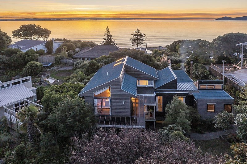 34 Forest Road, Raumati South, Paraparaumu - Carousel 2