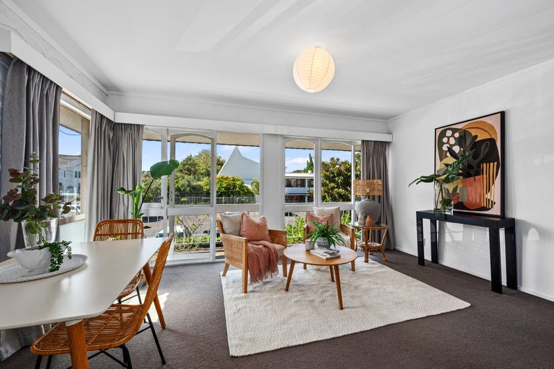6/1 Glen Road, Browns Bay, Auckland - Carousel 1