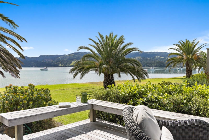 177 Omaha Drive, Omaha - Carousel 1