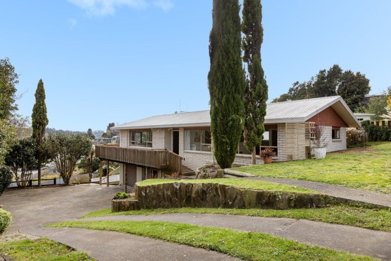 5 Carnie Street, Gate Pa, Tauranga - Carousel 2