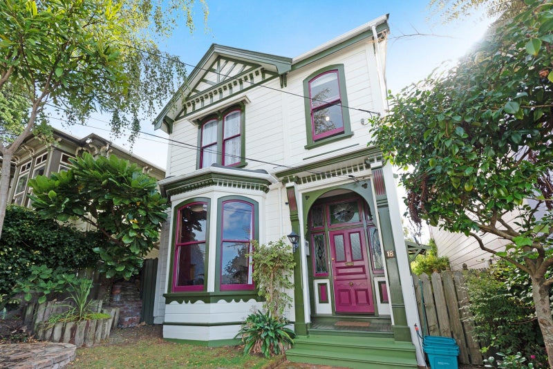 18 Hall Street, Newtown, Wellington - Carousel 1