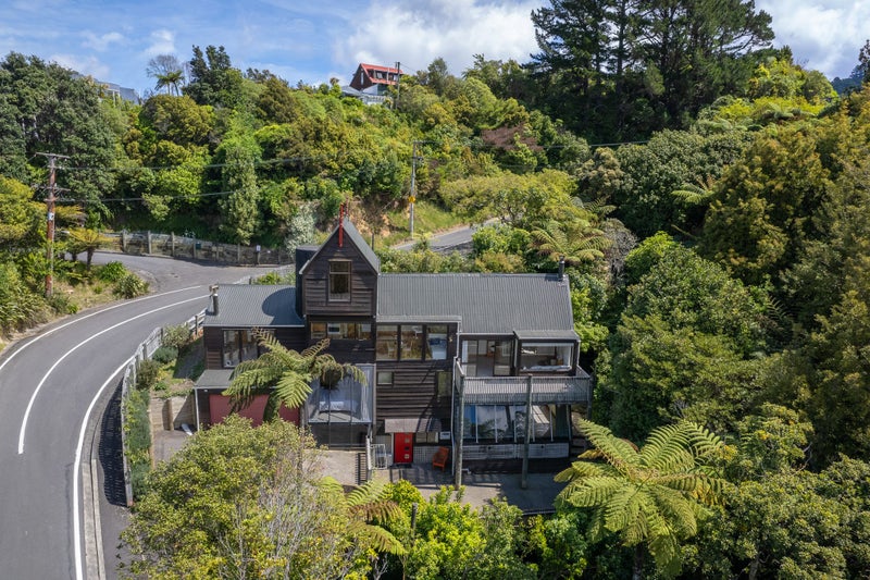 56 Pomare Road, Tirohanga, Lower Hutt - Carousel 1