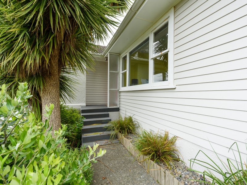 97A Mornington Road, Brooklyn, Wellington - Carousel 2