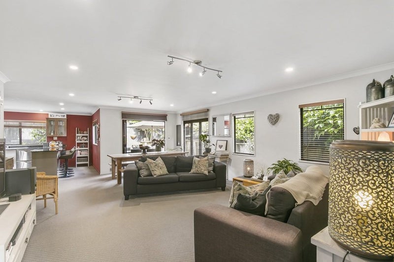 18B Turama Road, Royal Oak, Auckland - Carousel 2