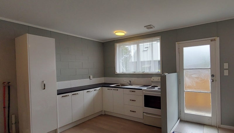 3/28 Saxon Street, Waterview, Auckland - Carousel 1