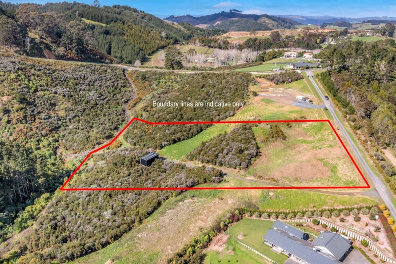 4 Solway Road, WHITFORD, Whitford - Carousel 13