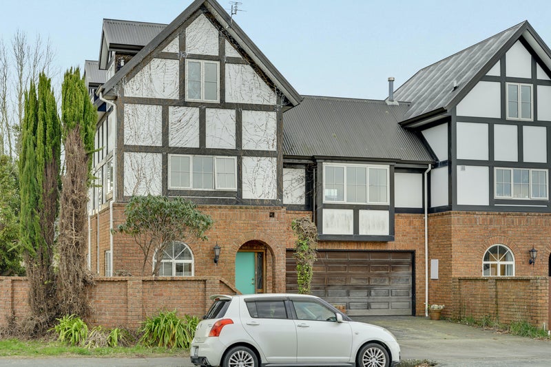 32 Ayr Street, Riccarton, Christchurch - Carousel 1