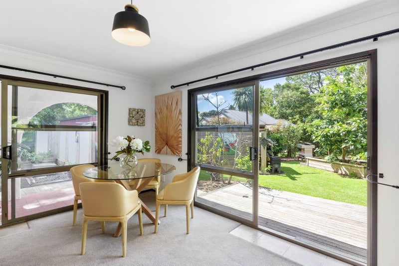 49A Advene Road, Cockle Bay, Auckland - Carousel 2