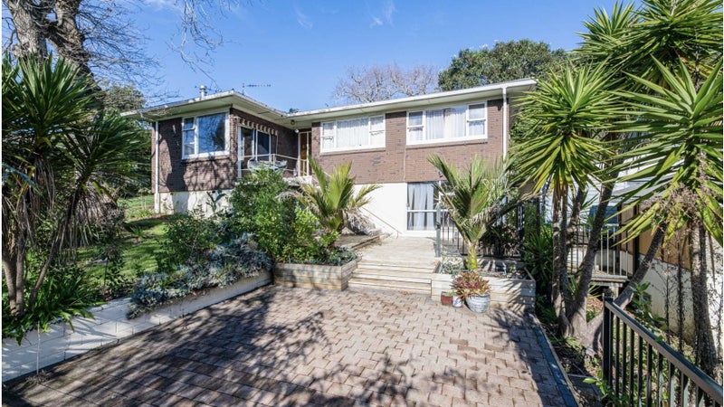 10A Glenorchy Street, Glen Eden, Auckland - Carousel 1