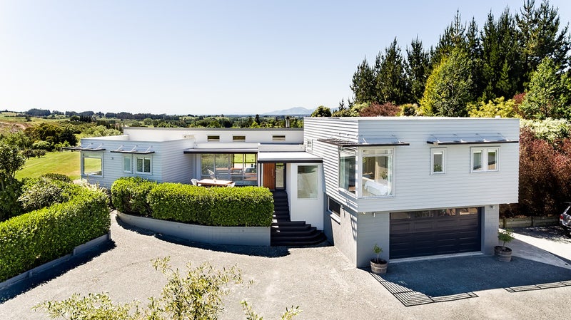 31 Redwood Park Road, Redwood Valley - Carousel 1