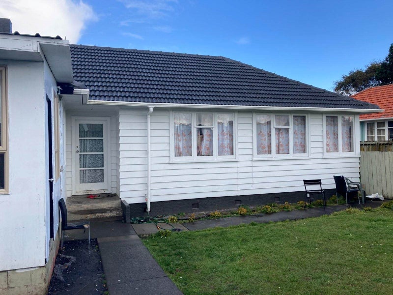 142 Taniwha Street, Glen Innes, Auckland - Carousel 1
