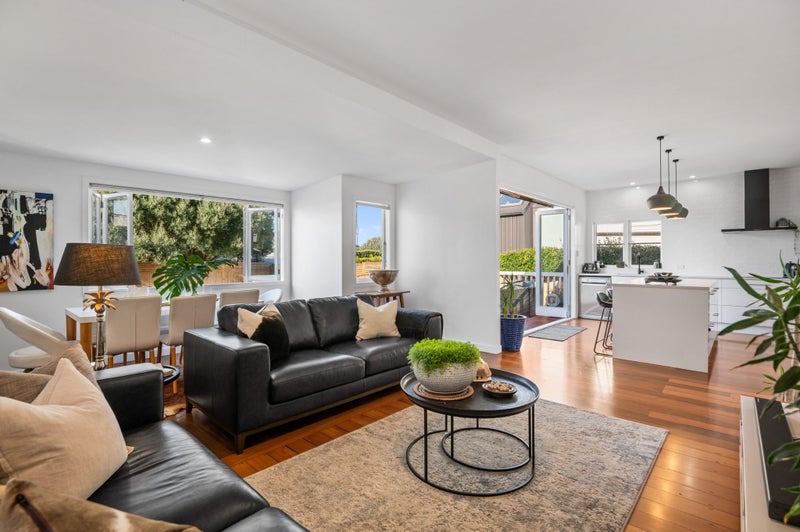 6 Church Street, Devonport, Auckland - Carousel 2