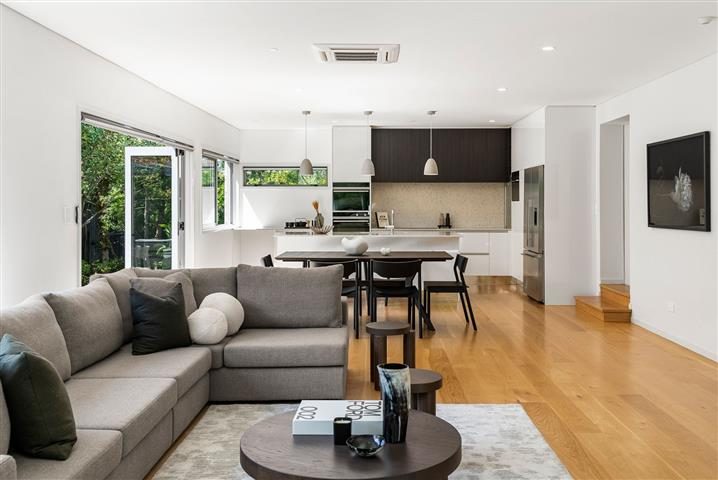 102A Coates Avenue, Orakei, Auckland - Carousel 1