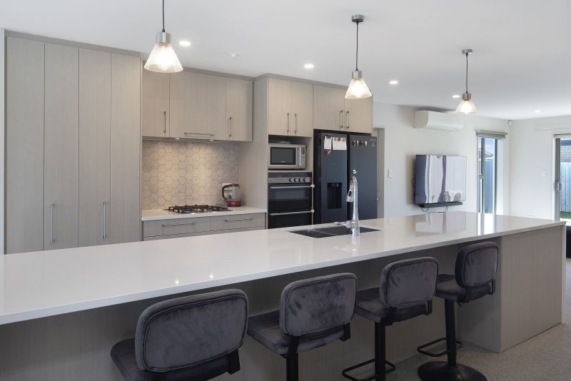 3 Glenbarr Lane, Broomfield, Christchurch - Carousel 2