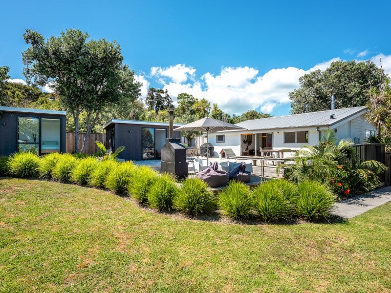 6 Calais Terrace, Ostend, Waiheke Island - Carousel 1