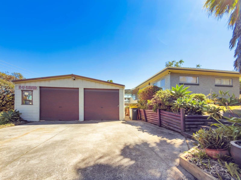 62 Widmore Drive, Massey, Auckland - Carousel 2