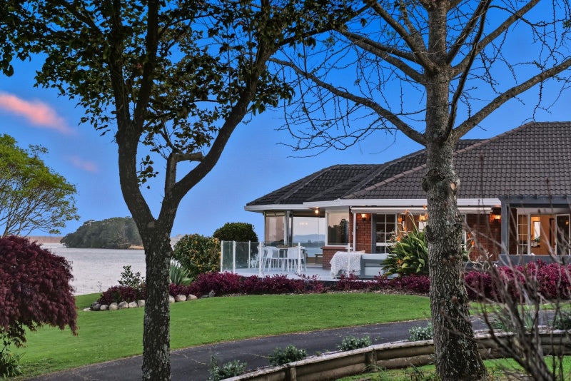 204B Beach Road, Katikati, Katikati - Carousel 29
