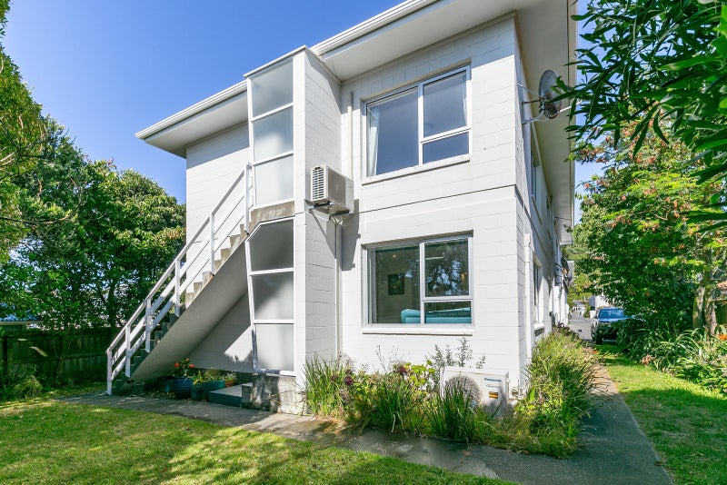 7/69 Freyberg Street, Lyall Bay, Wellington - Carousel 1