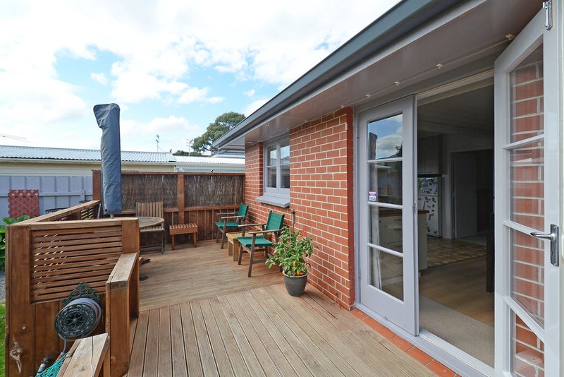 1097 Fergusson Drive, Clouston Park, Upper Hutt - Carousel 1