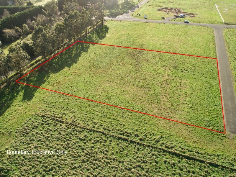 234 Valley Views, Fitzherbert, Palmerston North - Carousel 1