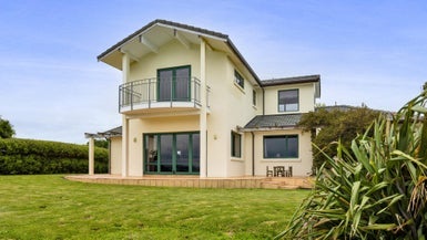 50 Denby Road, Hawera - Carousel 1