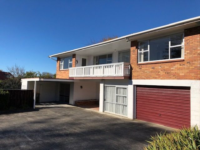 76A Cook Street, Howick, Auckland - Carousel 1