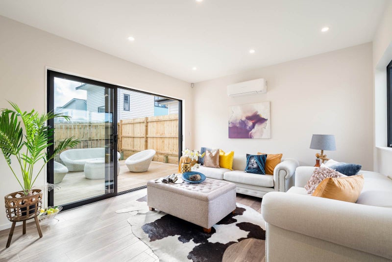 25 Maroa Road, One Tree Hill, Auckland - Carousel 2