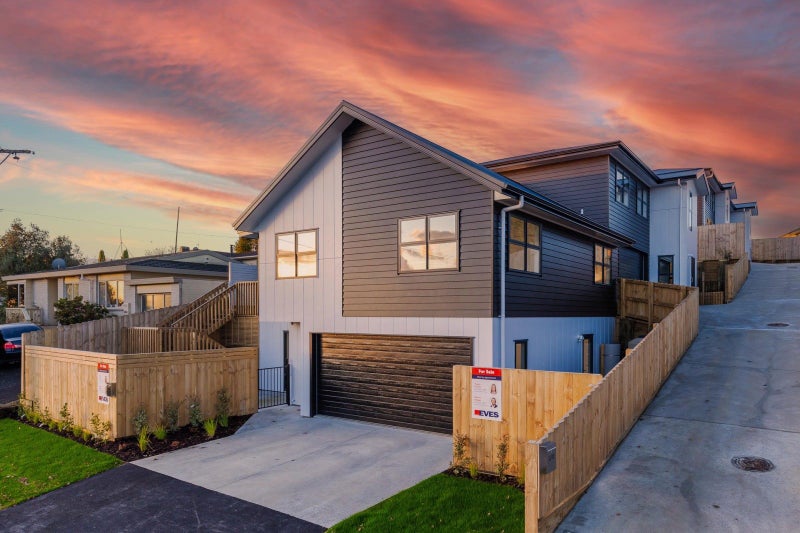 3/52 Gibson Road, Dinsdale, Hamilton - Carousel 2