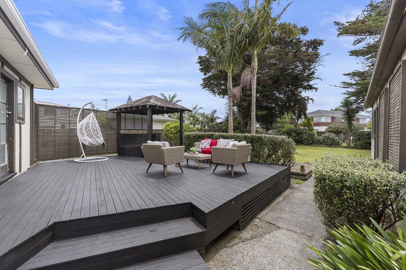 26 Second View Avenue, Beachlands, Auckland - Carousel 2