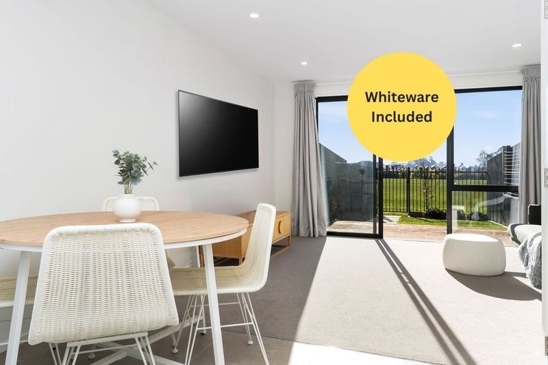 5 Malaga Crescent, Harewood, Christchurch - Carousel 1