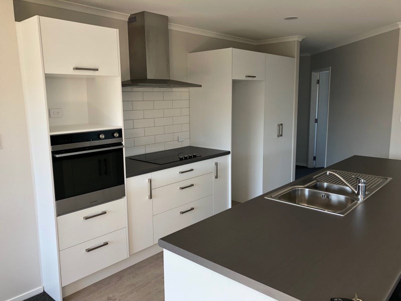 37A Cassino Crescent, Onekawa, Napier - Carousel 2
