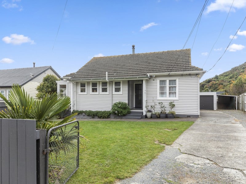 76 Wilkie Crescent, Naenae, Lower Hutt - Carousel 20